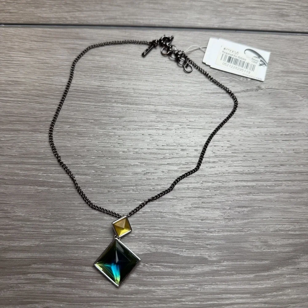 Nine West Geometric Pendant Necklace Iridescent Green Blue Yellow New